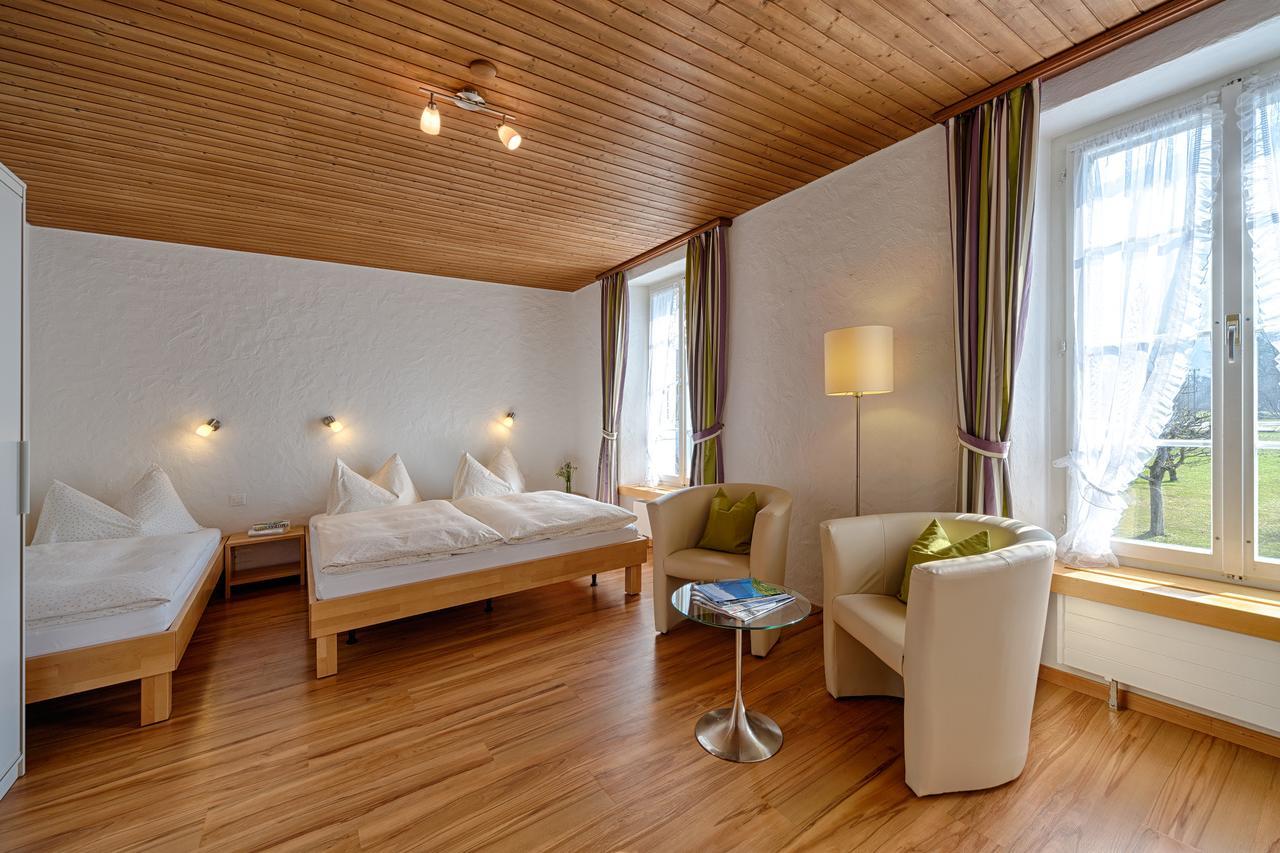 Neuhaus Golf- & Strandhotel Unterseen المظهر الخارجي الصورة